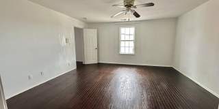 2015 S LINCOLN Street S Gallery 16