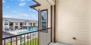 Retreat at Krum Age 55+ Active Adult Apartment Homes Gallery 21