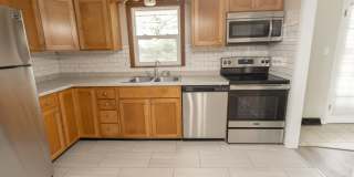 Remodeled 4 Bed and 3 Bath Home Gallery 7