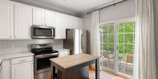 Thaxton Place Townhome Gallery 12