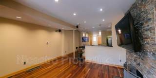 252 S Washington Avenue Gallery 7