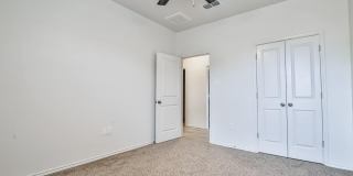 5636 Lehigh Street Gallery 4