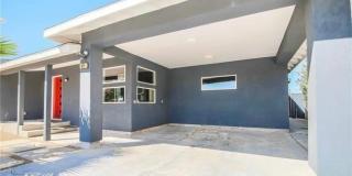 811 E Oakey Boulevard Gallery 1