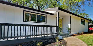 1127 Valley View Rd SE 1127 Valley View Rd SE Gallery 1