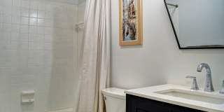 71 Woodland Avenue Gallery 13