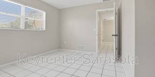 5645 N Tuttle Ave Gallery 18