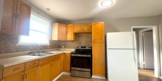 Recently Renovated 3-Bedroom Home in South City! Gallery 7