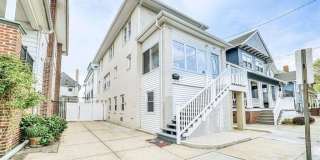 14 N Vassar Square Gallery 1