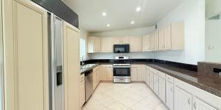 AVAILABLE NOW!! 3 BEDROOM 2 BATHROOM Home in Palm Desert! Gallery 7