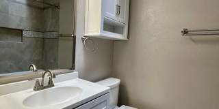 Beautiful & Bright 2-Bedroom + Office Corner Condo in North Boulder Gallery 24