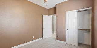 15372 W DAHLIA Drive Gallery 28