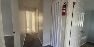 Spacious 3-Bedroom, 1.5-Bathroom Home near Highland Park Gallery 26