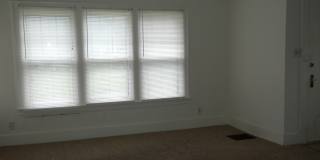2 Bedroom Home-Downtown Gallery 6