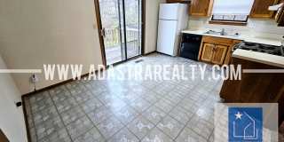 Beautiful Updated Duplex in Grandview-Available NOW!! Gallery 8