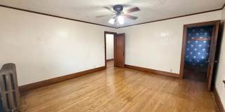 Massive 4 Bedroom, 2 Bath Brick Home Gallery 24