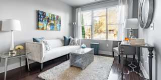 605 West End Gallery 25