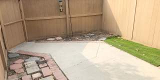 Amazing 2 bedroom townhome in the Woodbridge Community! Gallery 12