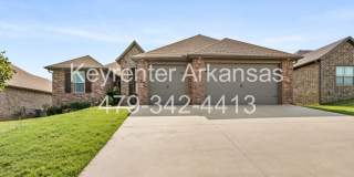 Come home to this stunning 4 bed/2 bath split floorplan home in Centerton! Gallery 1