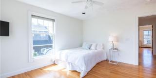 573 Wolcott Avenue Gallery 34