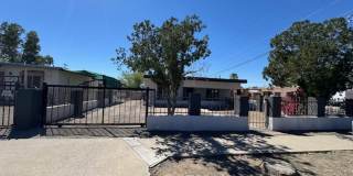 South- 3 bedroom/ 1 bathroom single family home Gallery 1