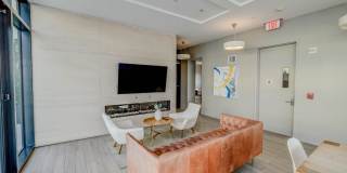 160 1ST ST 515 Gallery 18
