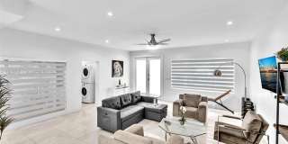 1044 NW N River Gallery 21