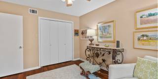 2 Bedroom 2 Bath in Ideal Location Gallery 27