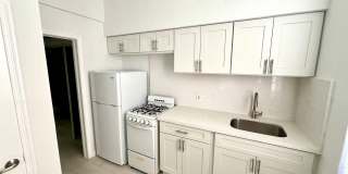 Beautiful studio apartment in the heart of South of Fifth, completely remodeled & steps from the beach! Gallery 8