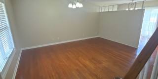 Spacious 4-Bedroom Pet-Friendly Home with Garage and Hardwood Floors Gallery 3