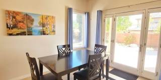 3 Bedroom, One Level Furnished Home in Emerald Ridge Gallery 14