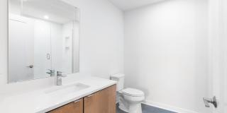 Graduate Pointe Gallery 39