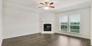 500 Cowboy Way Gallery 7