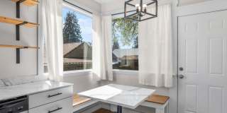 Great Location! Northtown Charmer! Gallery 11