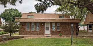 Two Bedroom in Colonial Park Gallery 1