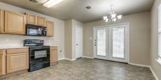 Charming 3/2/2 single-story home in highly desirable Westover Crossing Gallery 8