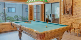 SKI LEASE “Kingswood Manor” – Spacious 4-Bedroom Tahoe Vista Retreat with Game Room Gallery 1