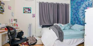 Fantastic 4-bed, 1.5 bath Unit in Brookline Gallery 8