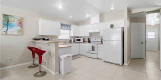 1712 SW Santa Barbara Place Gallery 2