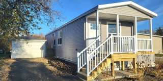 73 Meadowlark Lane Gallery 1