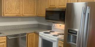 3 BEDROOM, 2 BATHROOM SINGLE FAMILY HOME WITH 2 CAR ATTACHED GARAGE Gallery 4