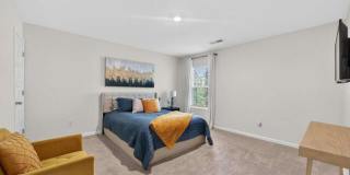 Like-New 4 bedroom 2.5 bathroom home with Custom Touches, open floor plan AND a Cul-de-sac lot! Must see! Gallery 20