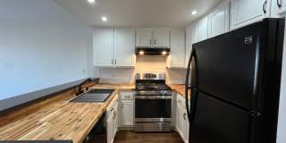 Canoga Park 2+1 w/pool + spa, gated entry + parking included! Gallery 4
