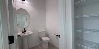 4402 Longwood Lake Square Gallery 35