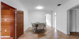 9840 SW 60th St Gallery 13