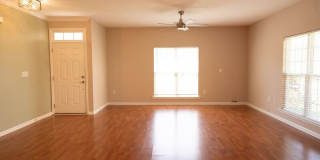 10 Arbors Circle Gallery 12