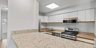 Fairwinds. Renovated and Updated. Spacious 2 bed 2 bath ground level condo in Annapolis! Gallery 6