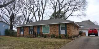426 CARDINAL Dr Gallery 1