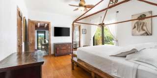 400 33rd Street Gallery 24