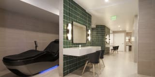 The Poplar Gallery 33