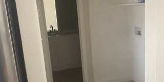 Newly Remodeled 2 bed 2 bath Town-homes in Central Phoenix!! Gated and Pool *** Move-in Special! 50% OFF First and Second months rent! Low Deposit only $995.00. Gallery 12